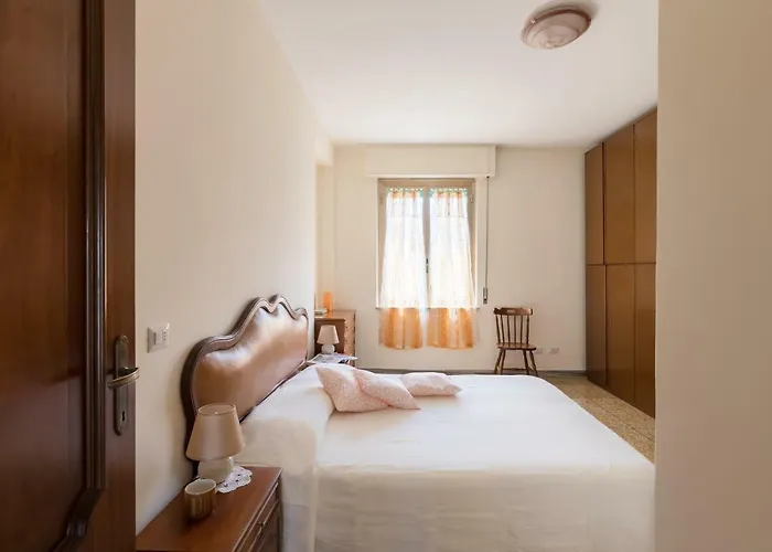 Hortis Apartment, 5 Persone, 2 Camere, Balcone, Metro C Per Il Colosseo A 10 Minuti E Tram Per Termini A 2 Minuti Appartement